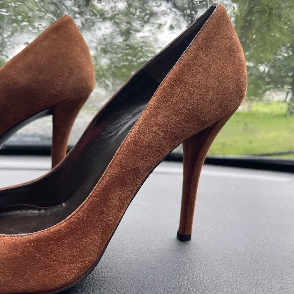 Stuart Weitzman Brown Heels with Pointed Toe and Stiletto - Picture 3 of 8